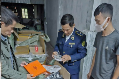 Hà Nội: Đội Quản lý thị trường số 14 siết chặt kiểm tra, không để hình thành 'điểm nóng' vi phạm cuối năm