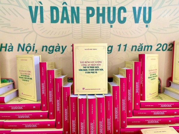 Ra mắt cuốn sách của cố Tổng Bí thư Nguyễn Phú Trọng về xây dựng lực lượng Công an Nhân dân