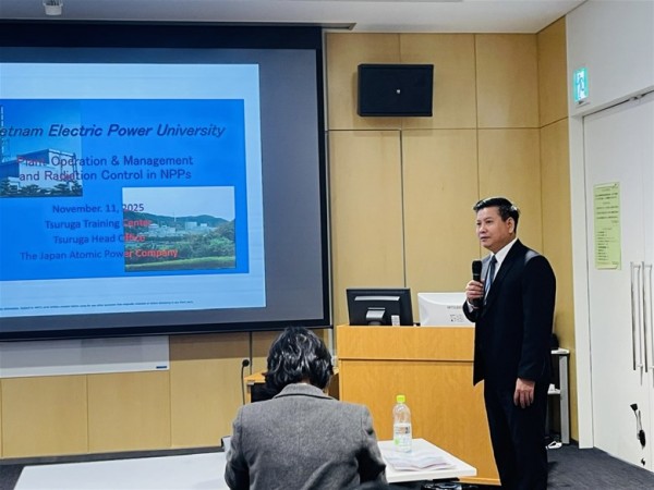 Trường Đại học Điện lực tham quan và làm việc tại các Trung tâm Điện lực tỉnh Fukui (Nhật Bản)