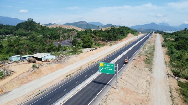 Bảo đảm 4 dự án cao tốc Bắc – Nam hoàn thành đúng dịp 19/12/2025