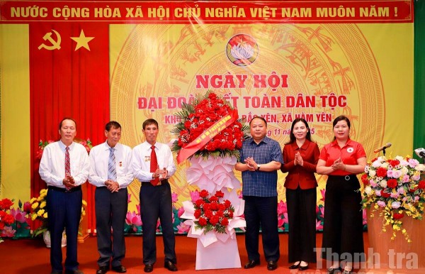 Chủ tịch UBND tỉnh Tuyên Quang dự Ngày hội Đại đoàn kết toàn dân tộc tại thôn Bắc Yên