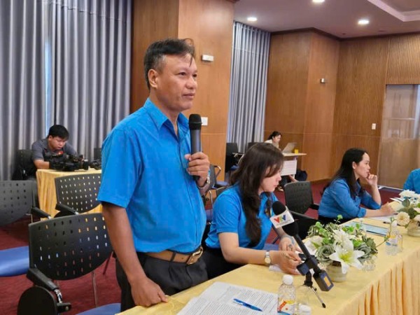 Công tác xây dựng Đảng trong giai cấp công nhân phải là nhiệm vụ chiến lược