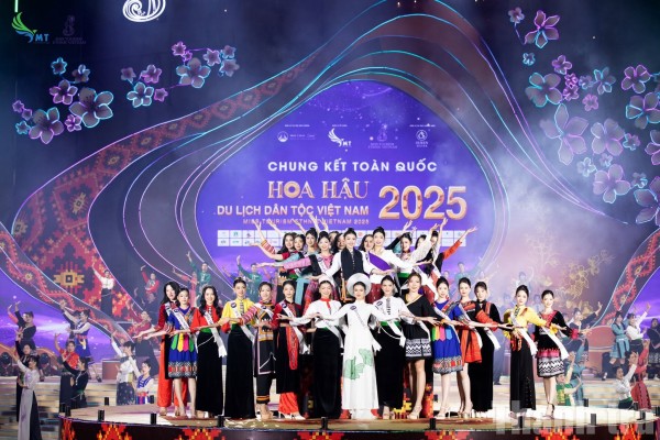 Người đẹp đến từ Hà Nội đoạt danh hiệu Hoa hậu Du lịch Dân tộc Việt Nam năm 2025