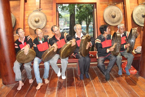 Những ngôi nhà dài gìn giữ “ký ức sống” của văn hóa Tây Nguyên