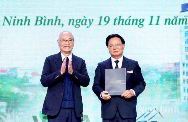 Ninh Bình có 3 đơn vị du lịch xuất sắc được gắn biển “Du lịch xanh VITA GREEN”