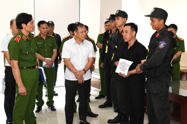 Đơn vị nghiệp vụ của Bộ Quốc phòng và Bộ Công an triệt phá đường dây ma túy khủng